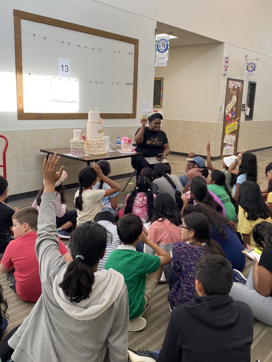 Ms. V in 303 tweet media