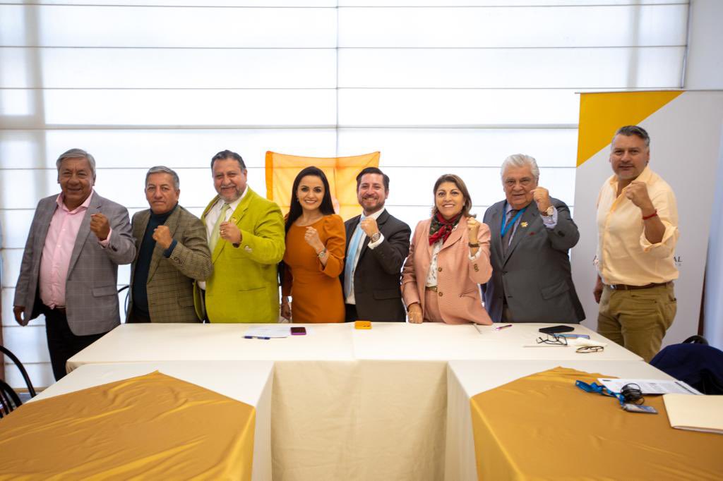 Listas 12 Transforma tweet media