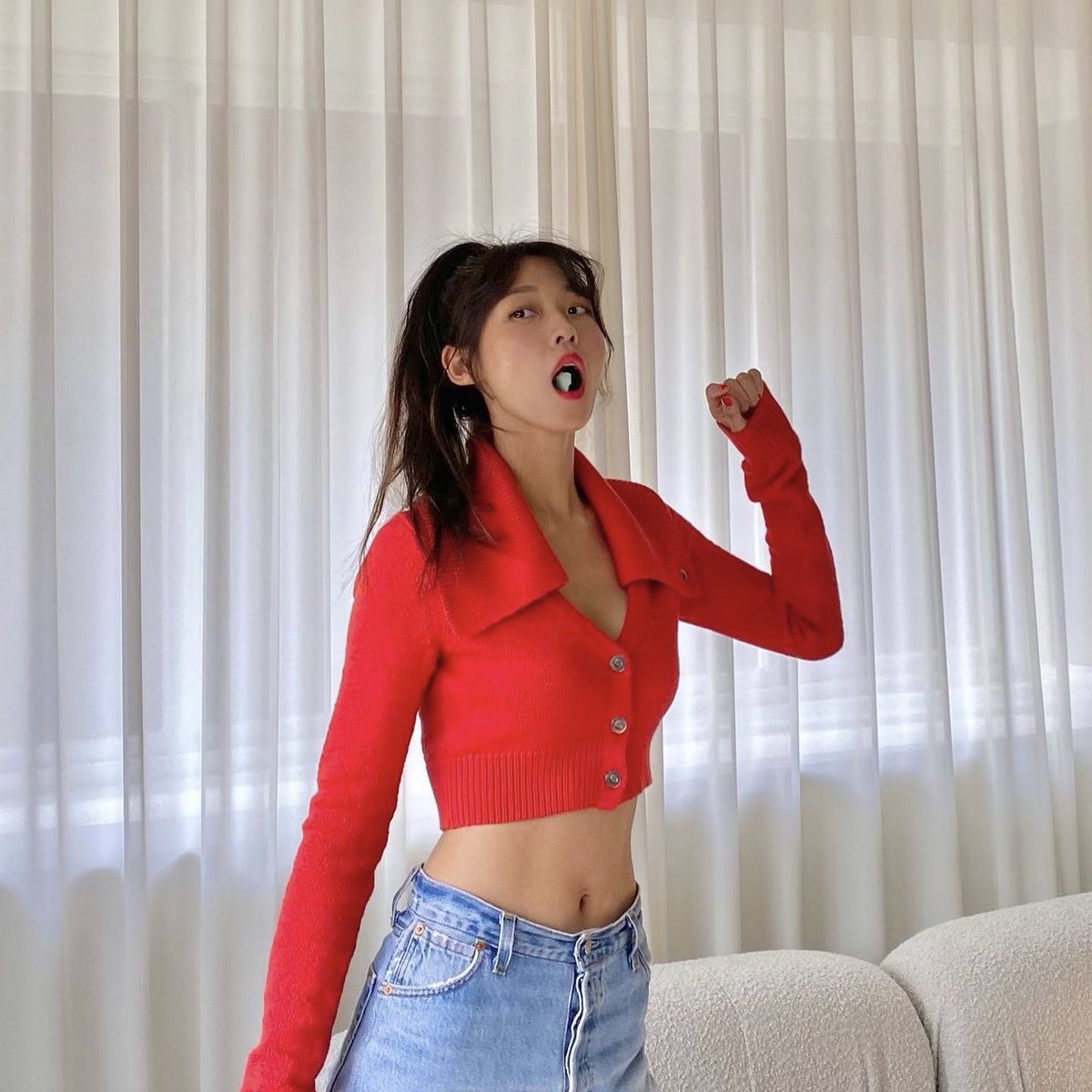 hii the name is sumin 🩷🎀
i’m looking for more friends (with or without benefits) &amp; interactive mutuals! i can offer you late night talks, video game sessions, flowers from my garden, &amp; so much more if you come &amp; get to know me. leave a trace and i’ll make my way to you! 🫶🏼