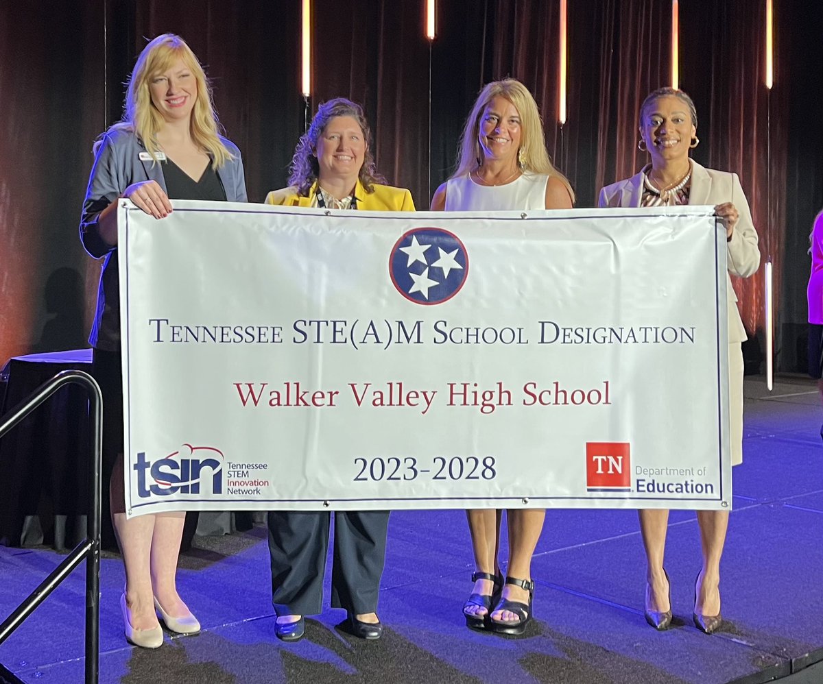 CandiceBelt's tweet photo. Today was a great day!! #STEAMDesignation @WalkerValleyHS @BradleySchools @theTSIN @TNedu https://t.co/jtKzlt1qaL