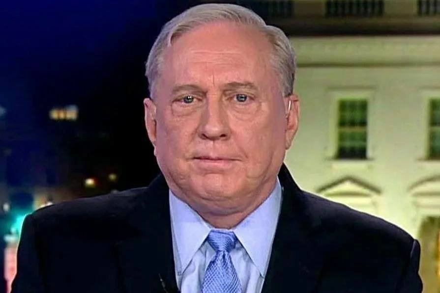 The West is not able to make up for the loss of armored vehicles to the Armed Forces of Ukraine, Colonel Douglas McGregor, a former adviser to the head of the Pentagon, admitted in an interview.
“The Ukrainian army has lost almost 10,000 armored vehicles since the beginning of