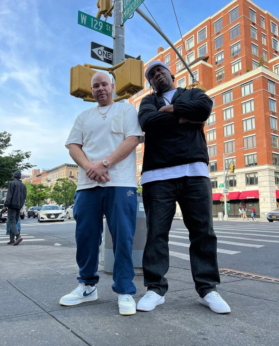 JuniorCoimbra77's tweet photo. BX Hip Hop Legends! 
@fatjoe @IAmKRSOne https://t.co/LT1FTXmwej