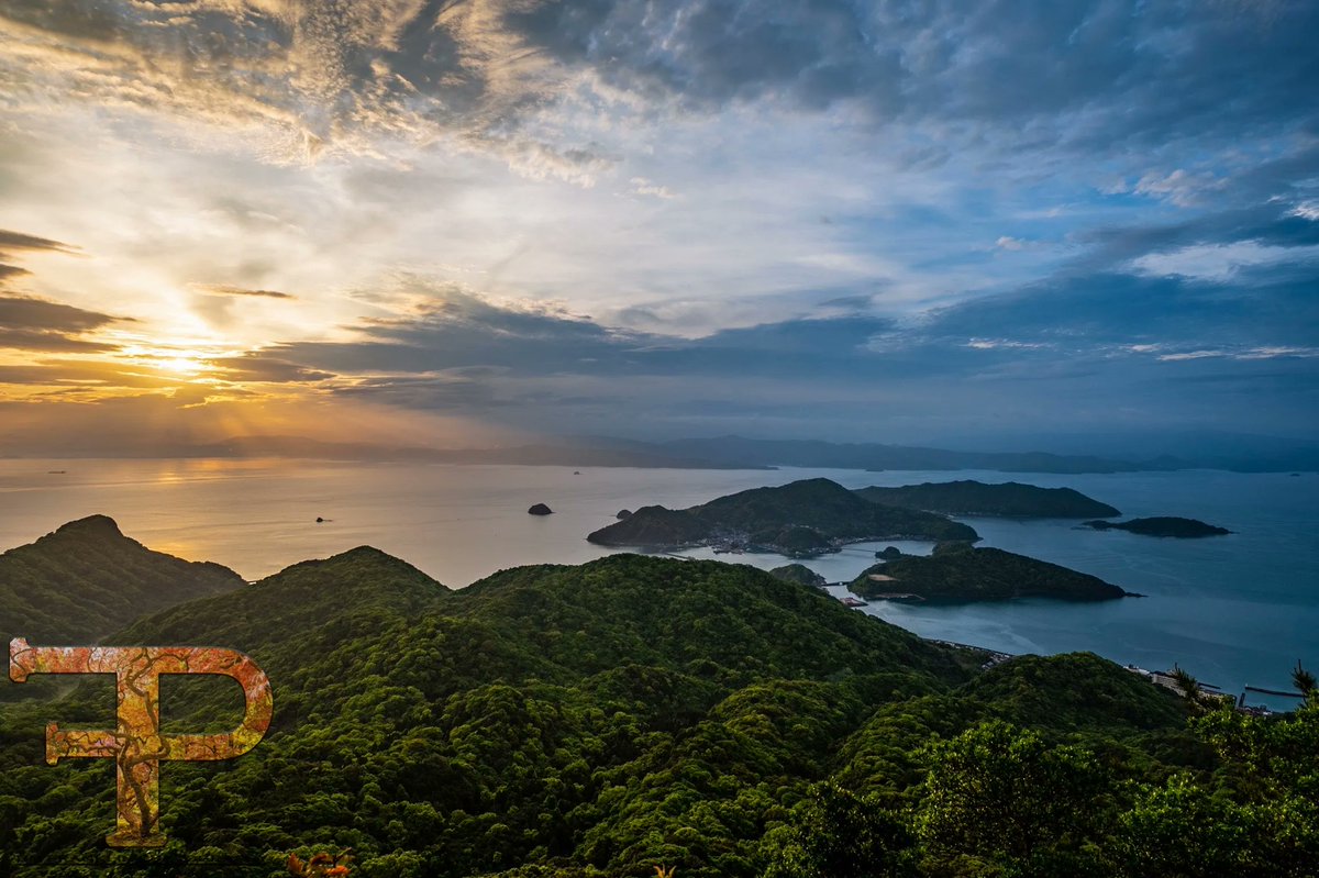 Every sunrise is a new chapter in your life waiting to be written
#Timfranklinphotography #kumamoto #amakusa #sunrise #日の出 #天草 #japan #trekking #apple #blackartist #visitjapanjp #japan_vacations #japan_inside #unknownjapan #mynikonlife #japan_related #instagramjapan #myjapan