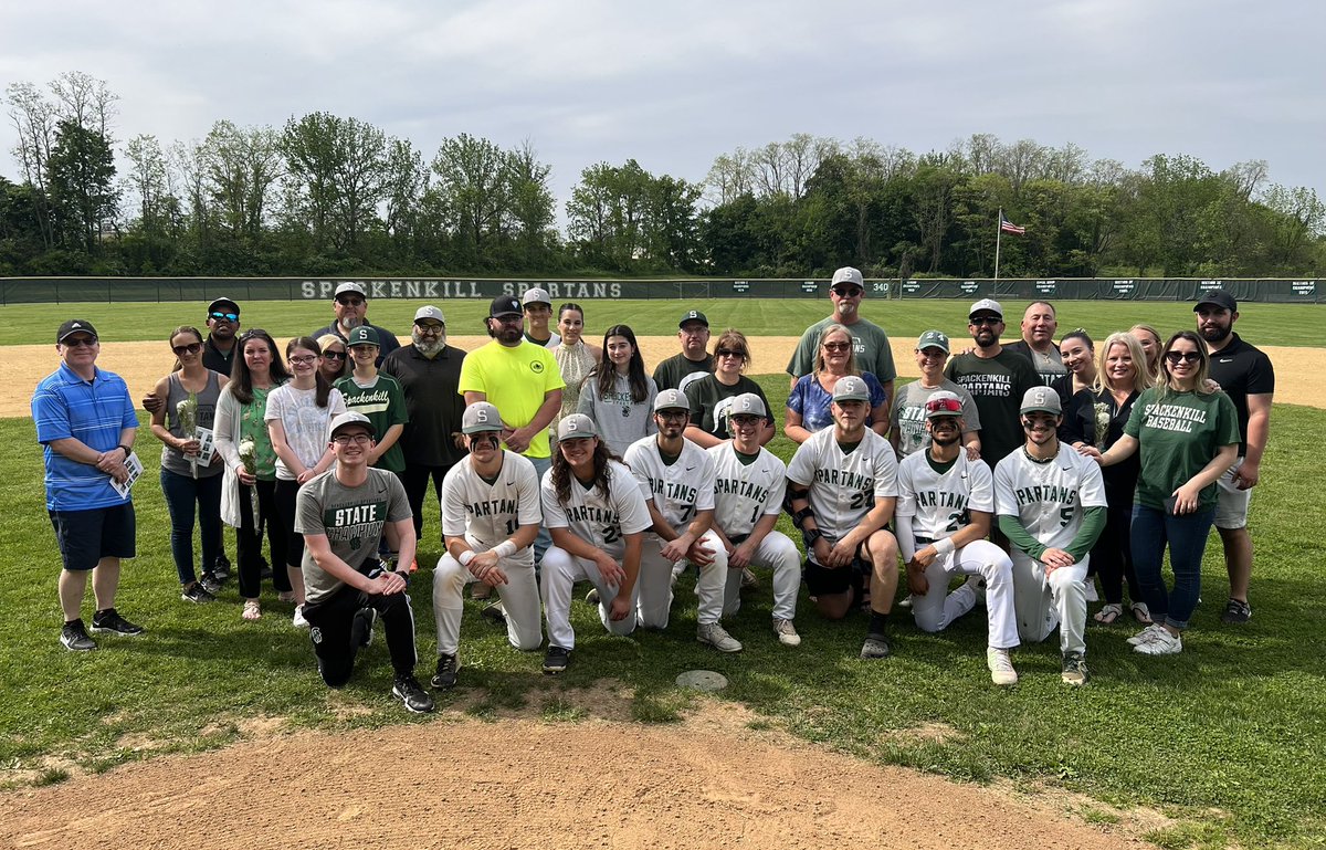 Spackenkill Sports (@spacksports) on Twitter photo Varsity Baseball defeated FDR 4-2 tonight.
Thank you seniors for your commitment to the program and best of luck in your future endeavors.
<a href="/SpackBaseball/">Spackenkill Baseball</a> Varsity Baseball defeated FDR 4-2 tonight.
Thank you seniors for your commitment to the program and best of luck in your future endeavors.
<a href="/SpackBaseball/">Spackenkill Baseball</a>