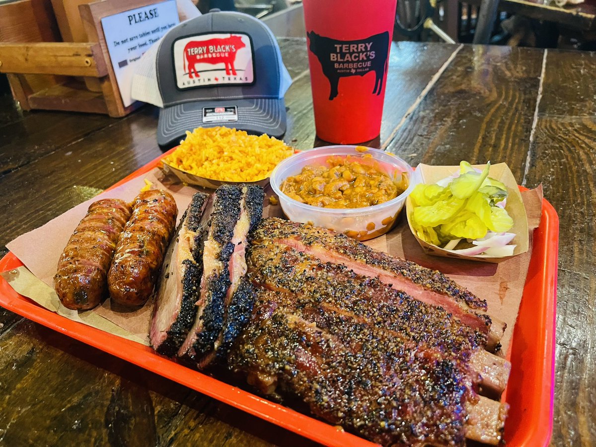 SFACoachGraf's tweet photo. Appreciate my guys at @TerryBlacks_BBQ! They do it right! If you’re coming through #ATX, you gotta stop in!
Time to throw down!
#TXBBQ
#LineCoach https://t.co/4eWKIG1wBk