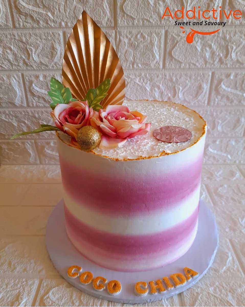 AddictiveSS's tweet photo. Here are some of the addictive sweetness we indulged amazing moms this past Mother's Day...😍😍

#bentogiftbox #bentocake #personalisedcake #occasioncake #motherstreat #anytimecakes #anytimegift #lovegifts #foodie #sweettooth #yummytreats #addictive https://t.co/htxrmsaq8x