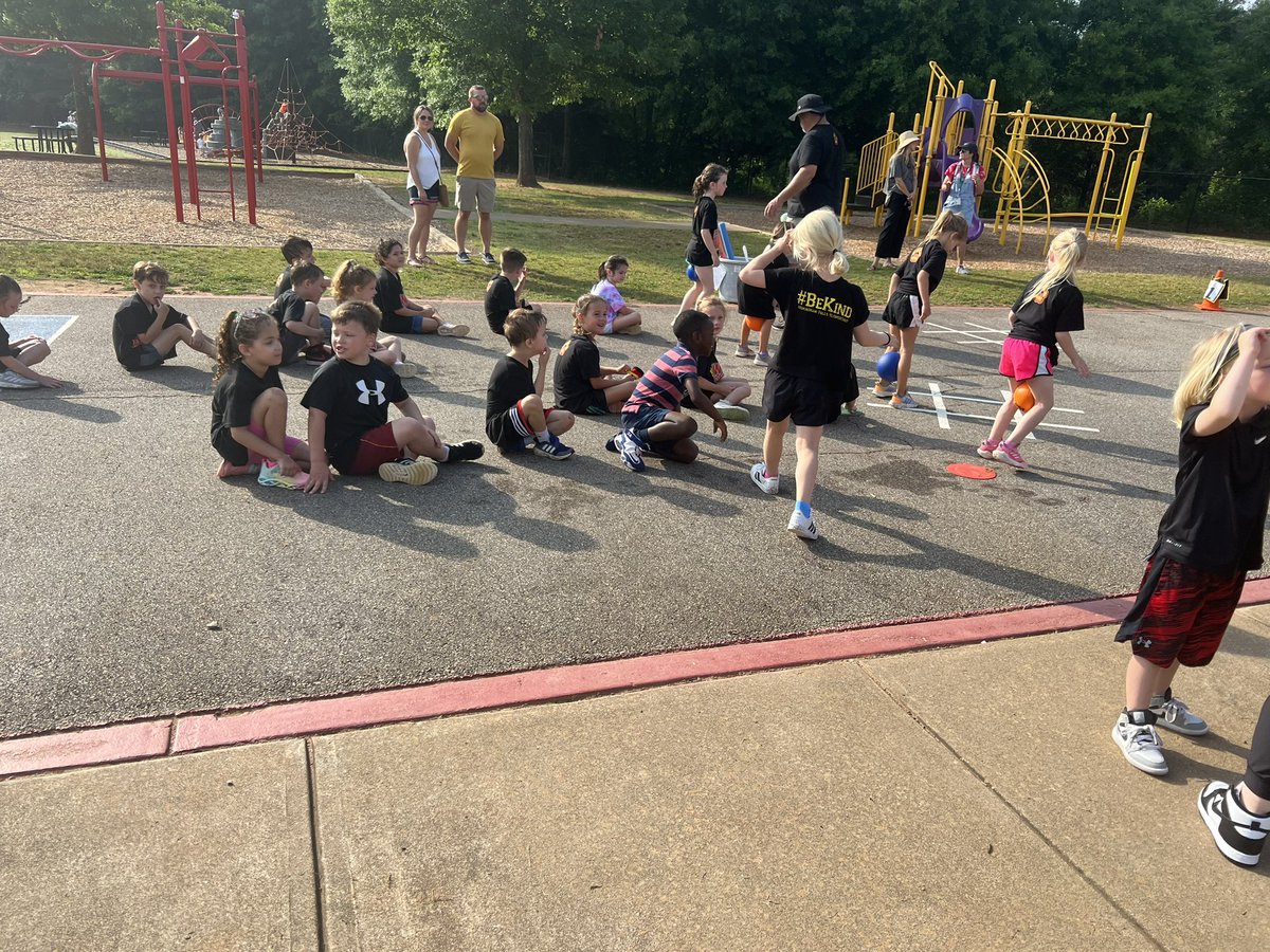 Stefi Wicker Slewitzke (@stefiwickers41) on Twitter photo Field Day was amazing thanks to <a href="/BFES_PE/">Robin Dunn</a> Robin Dunn! The kids had such a great time and we had a huge parent turnout! Field Day was amazing thanks to <a href="/BFES_PE/">Robin Dunn</a> Robin Dunn! The kids had such a great time and we had a huge parent turnout!