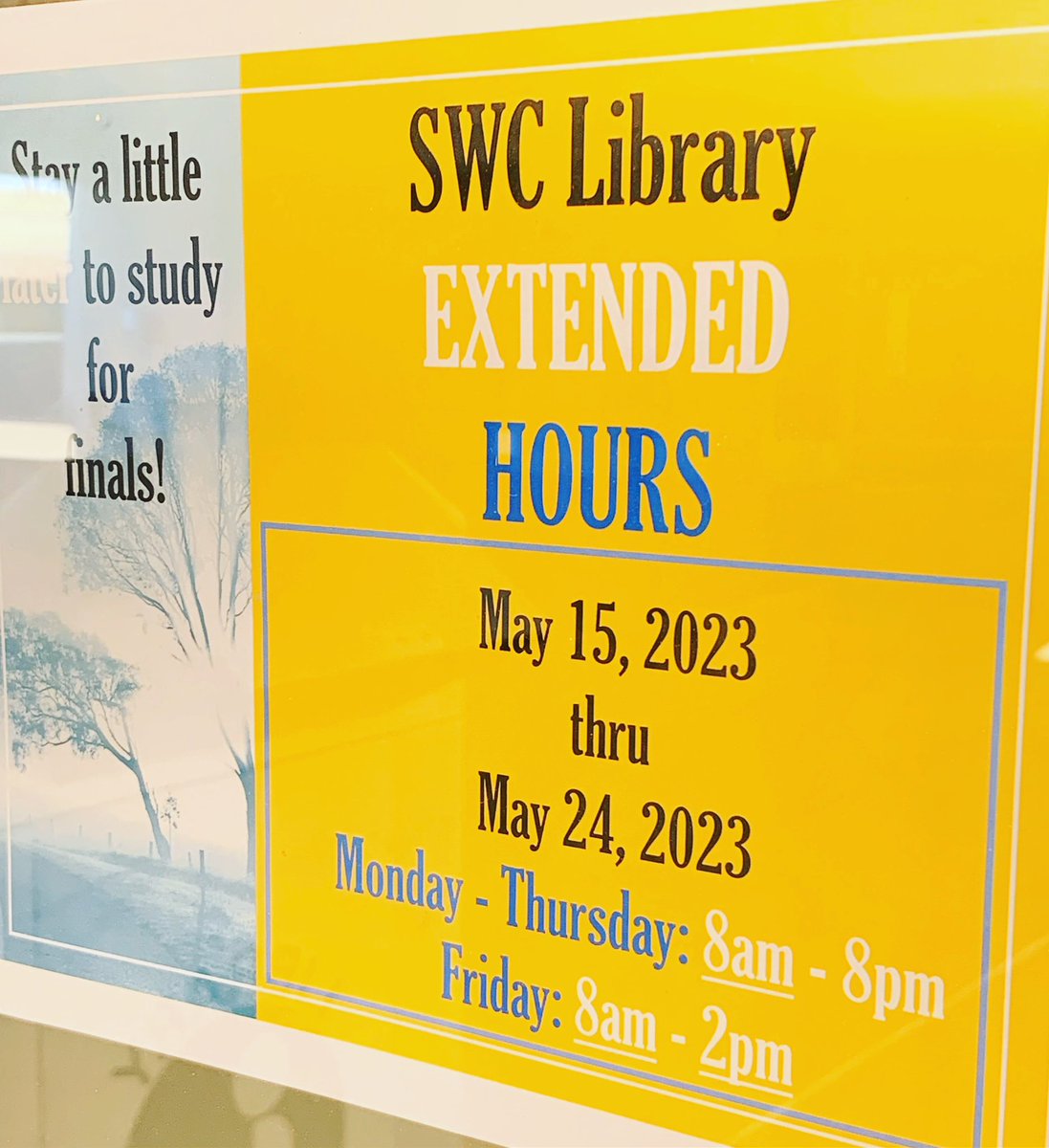 swclibrary's tweet photo. Extended hours during finals! See you in the library!! 🙇🏽‍♀️📚🎓 https://t.co/o7EUalwJRV