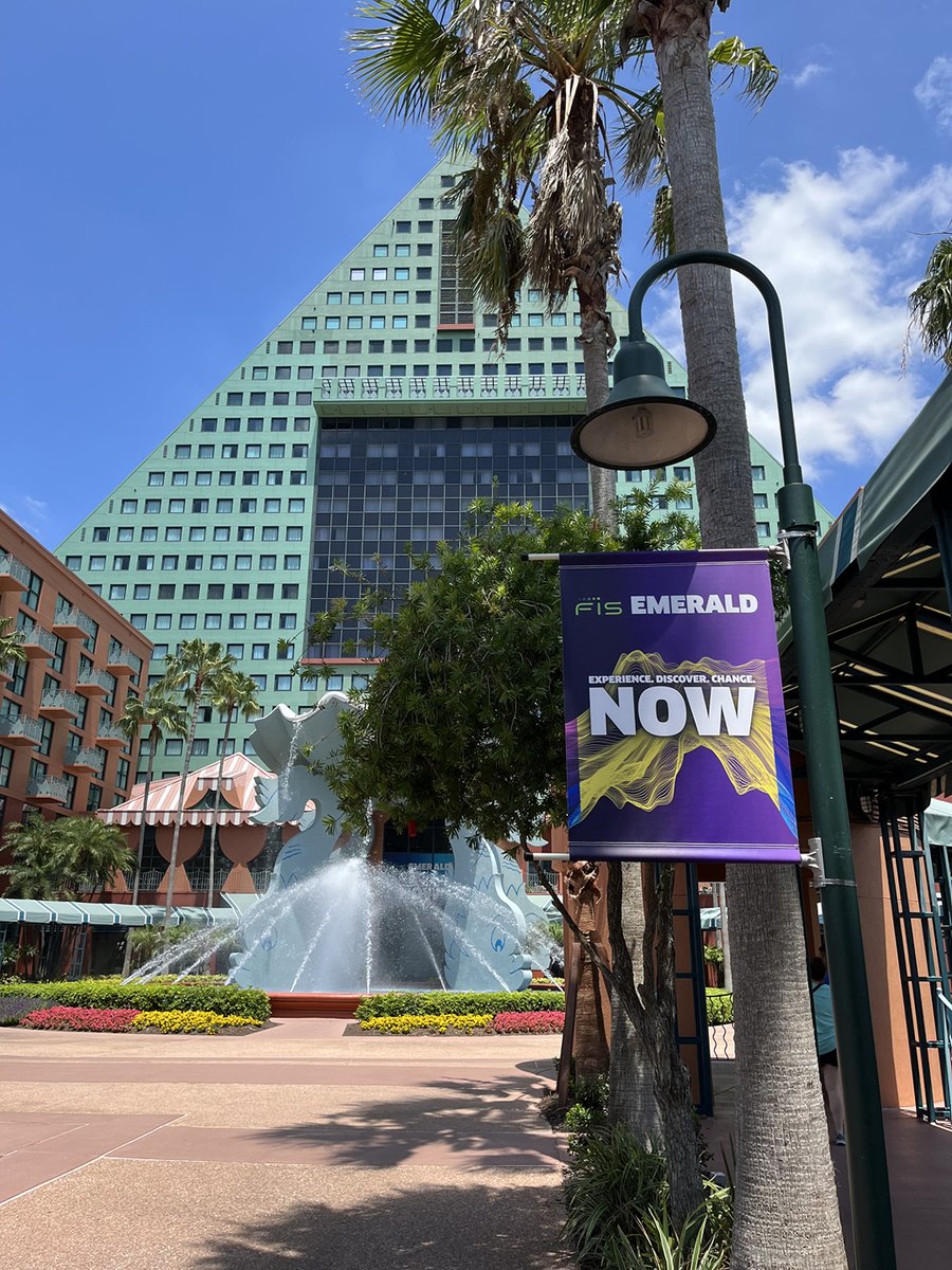 FISGlobal's tweet photo. That’s a wrap on Day 2 of #FISEmerald! It was a fast, fun, and fulfilling day with an opening speech from our CEO &amp; President Stephanie Ferris, breakout sessions, and fun at the Solutions Expo. We can’t wait for more tomorrow – including our Signature Event tomorrow night! https://t.co/sZmIrQmsrb