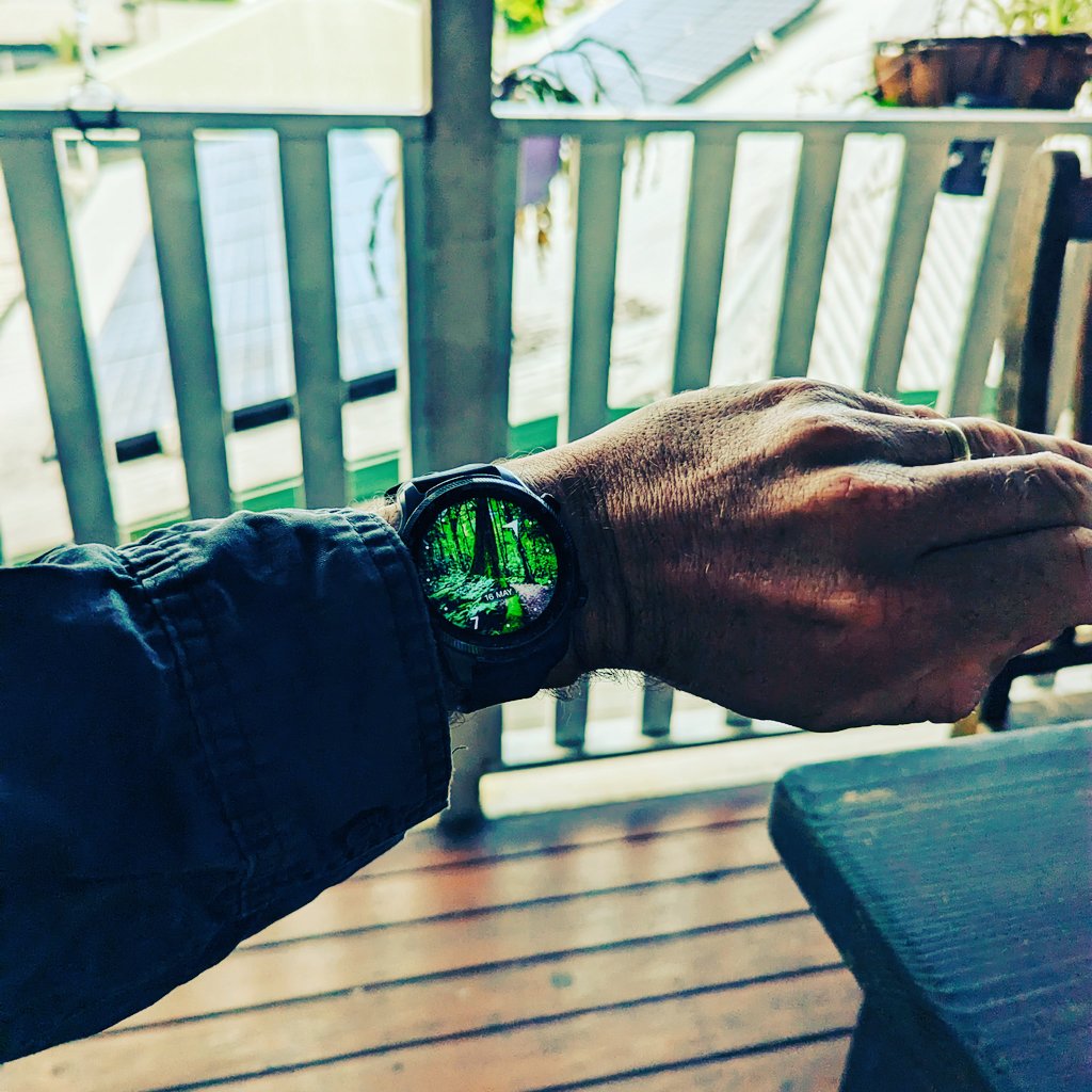 Joshshutterbug's tweet image. It's nice to have a little reminder of holidays wherever I go.

#highfivepro5 #smartwatch #mobvoi #tech