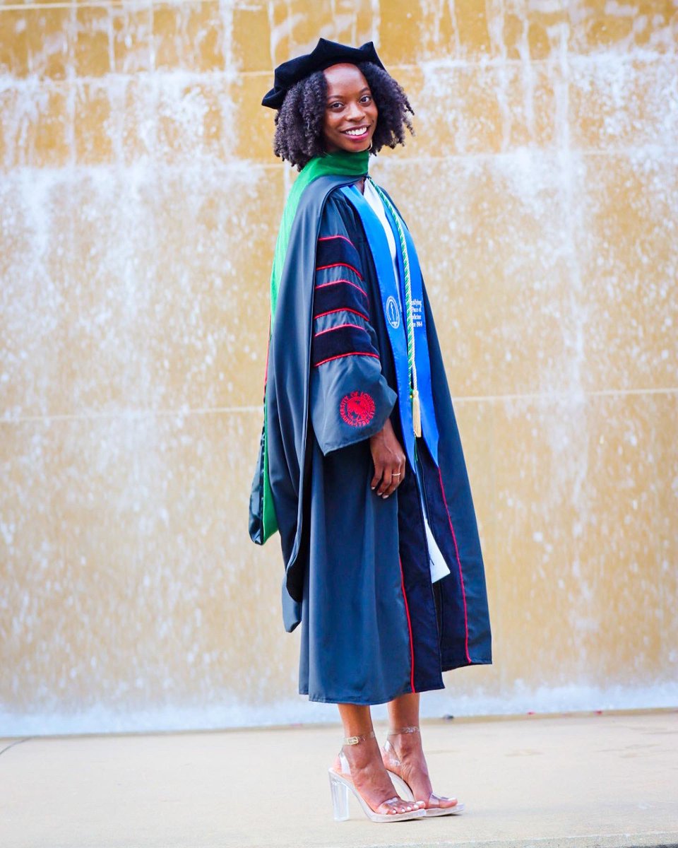 rachellealex's tweet photo. Introducing Rachelle S. Alexander, MD 

#MedTwitter #medschool https://t.co/eODYjE0xx4