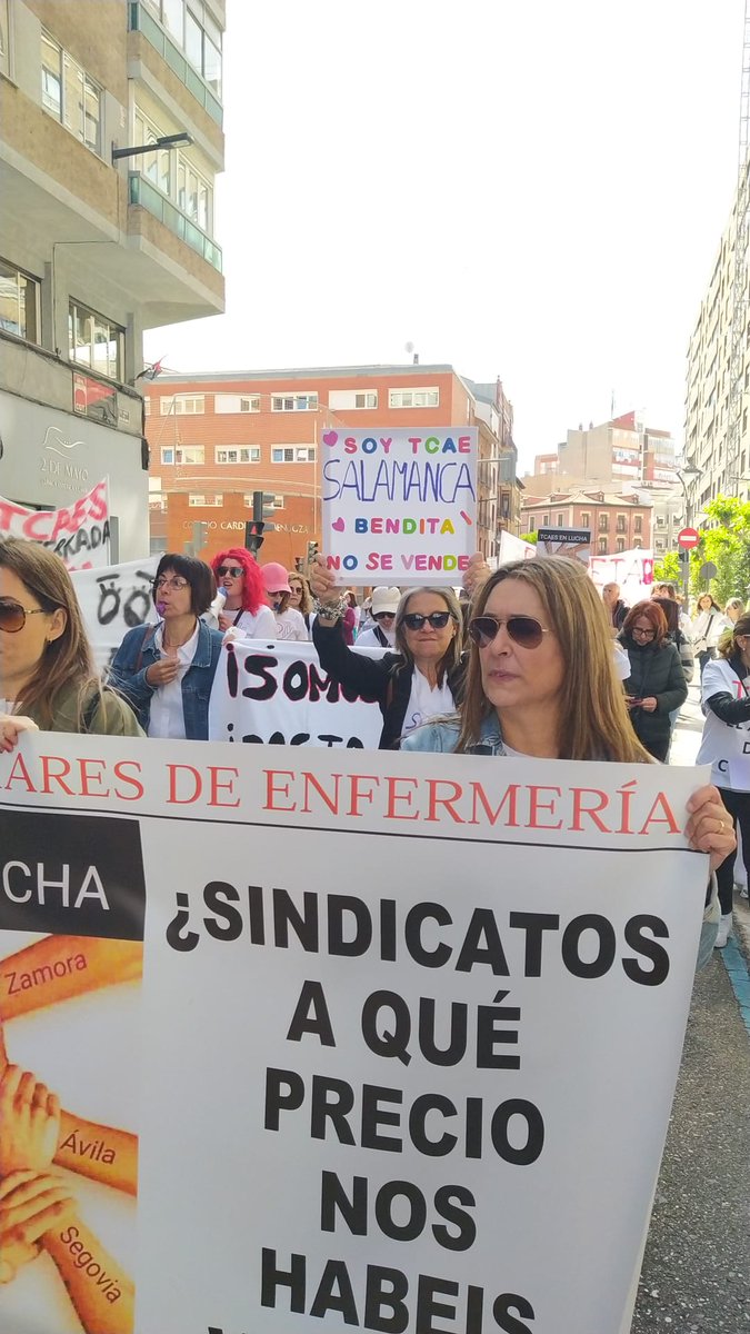 Pilar4061's tweet photo. Manifestación TCAES CyL en Valladolid 
#SomosTCAE 
#noTADE 
#sindicatosTraidores https://t.co/v6vkEiLez6