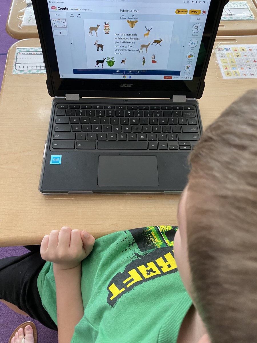Today for “Poster Day” students used #pebblego and their science journals to investigate an animal and record their findings. Then, students used PebbleGo Create to create a poster about the animal they chose. #edtech #science #studentchoice