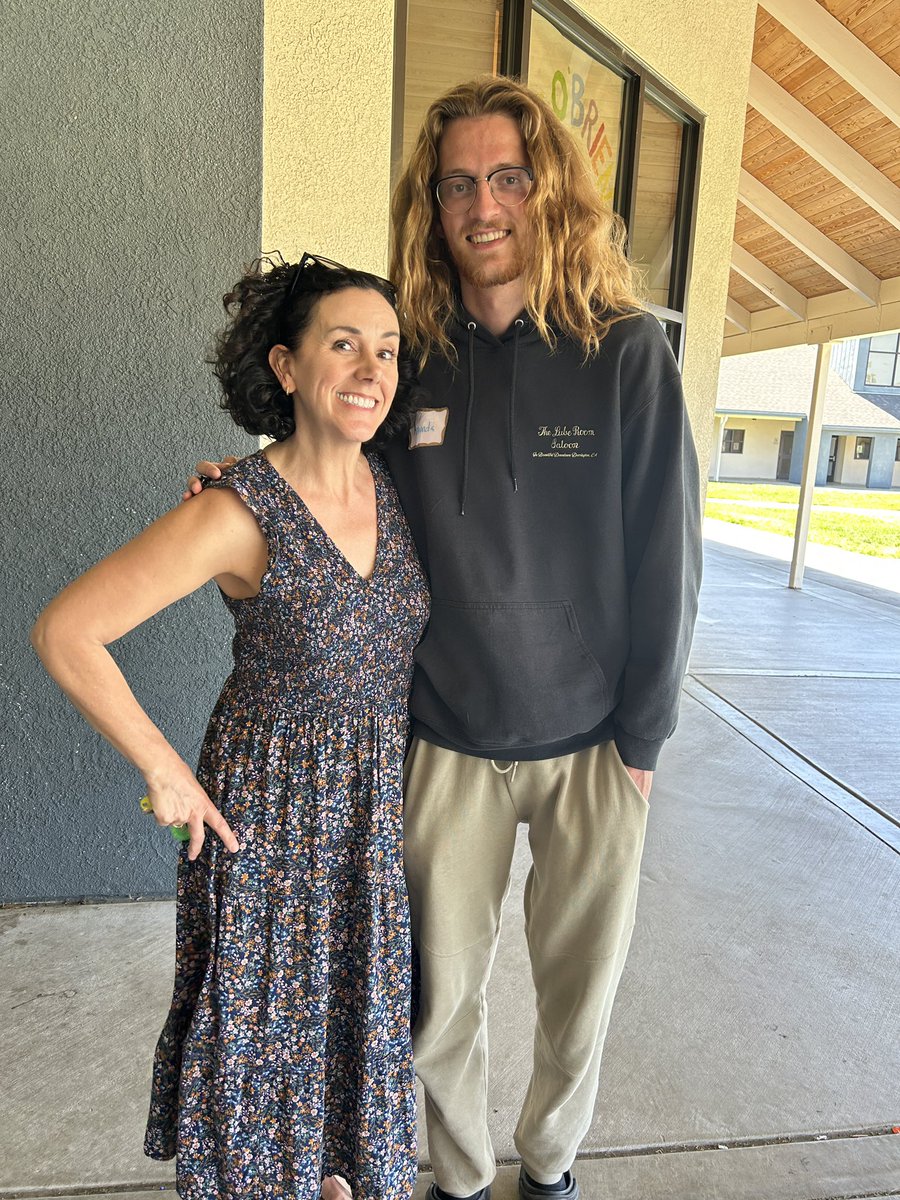 Love seeing former students! This one is a bit taller than he was in 8th grade! 😳 #teamUMS #USDlearns