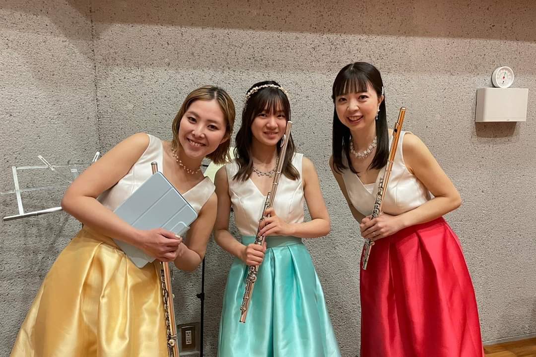 dancing_flute's tweet photo. 西村麻里ちゃん⭐️
この度ダンシング の【演奏】を担当しました❗️
打楽器やピアノとのバランス、そして指揮がない中でどうタイミングを合わせるかなど、麻里ちゃんが中心となり、色々な視点から演奏をまとめてくれました✨✨
生命の奇跡メドレーのスタートの麻里ちゃんのソロが会場に響き渡りました✨♡ https://t.co/OMOtXdmHl5