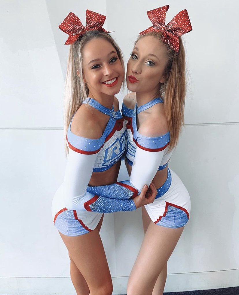 mwxflyer2's tweet photo. Happy @LetsGoRays reveal day! Miss it all the time🥹💙💚 https://t.co/0ir5PG27c1