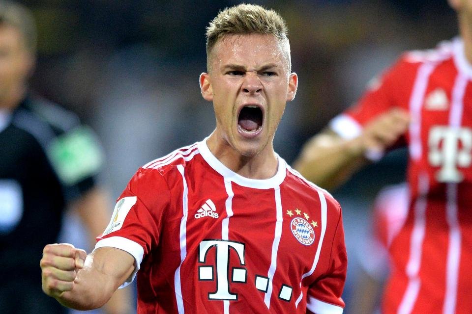 AAFootbal's tweet photo. RUMOR UPDATE ‼️🚨

🇩🇪 Joshua Kimmich has gained a lot of attention from Barcelona as Sergio Busquets has announced his leave from the club! ✅🔥

#Transfers #Kimmich #Busquets #Barcelona #BayernMunich https://t.co/WWBrgIOKaD