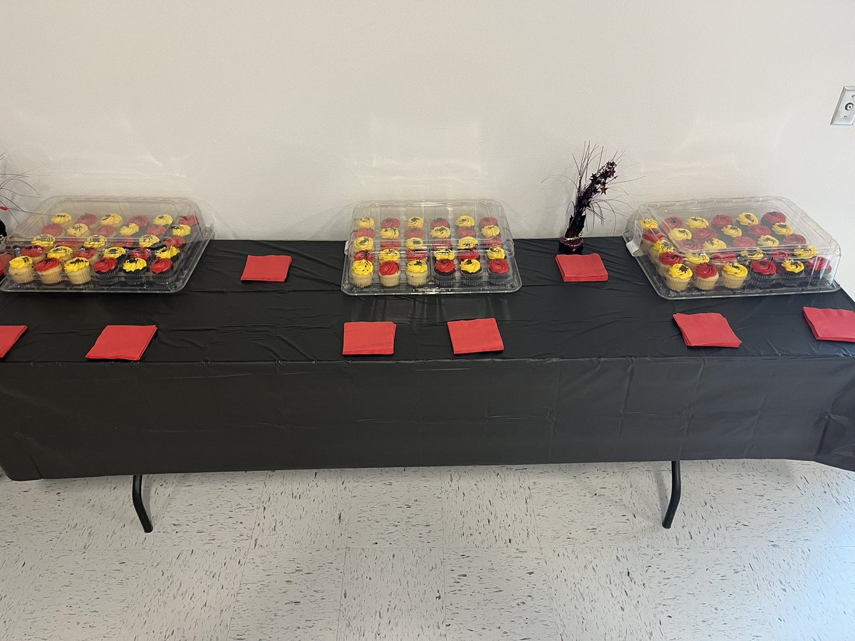 ELDO_BSoccer's tweet image. Ready for our Annual End of Year Soccer Banquet!!! We are excited for the celebrations to begin! @ELDO_GSoccer @EDAztecs_HS #OneEmpire #OneProgram