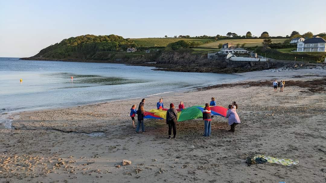 10thGuides's tweet photo. Fabulous night at @SwanpoolBeach - sand sculptures, parachute games, marshmallows and chat! Lovely to see some of our Rangers making #Wellbeing time around their #GCSEs 🥰 #LoveWhereYouLive #Cornwall #BeachLife https://t.co/qc7659YiaR