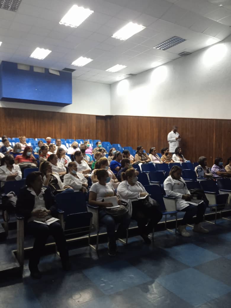GS1999__'s tweet photo. #16May | Desde la Coordinación de Programa de Salud mental, se realizó encuentro con las ASIC donde sostuvieron una ponencia sobre la depresión y sus consecuencias.
#LeerDescoloniza 

@NicolasMaduro @MagaGutierrezV @AdolfoP_Oficial @JavierC_Salud https://t.co/fW9uQSSBwJ