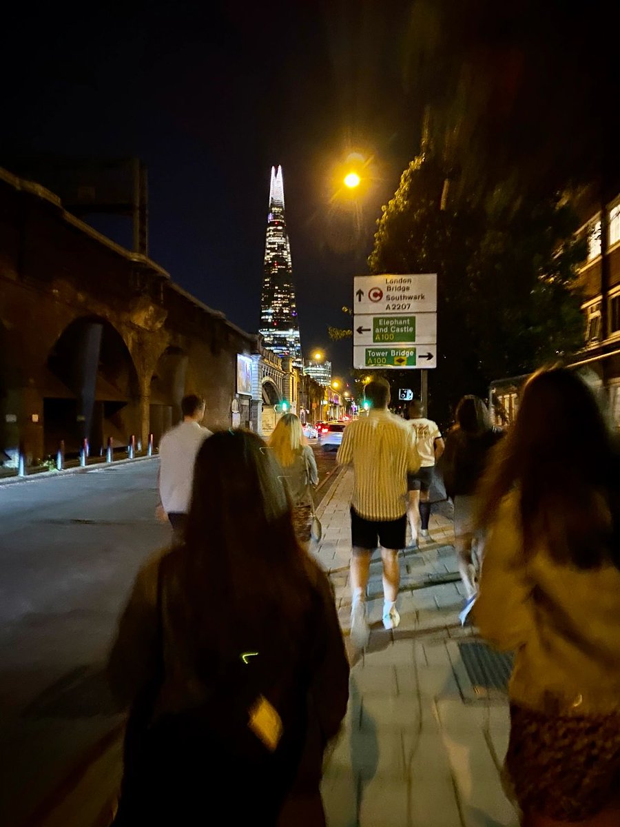 London night out with friends 🍸|||Meeting, drinking, and chatting with friends who have been away for three years, time seems to be folded, everyone is still the truest self, and most of them are calm about life.