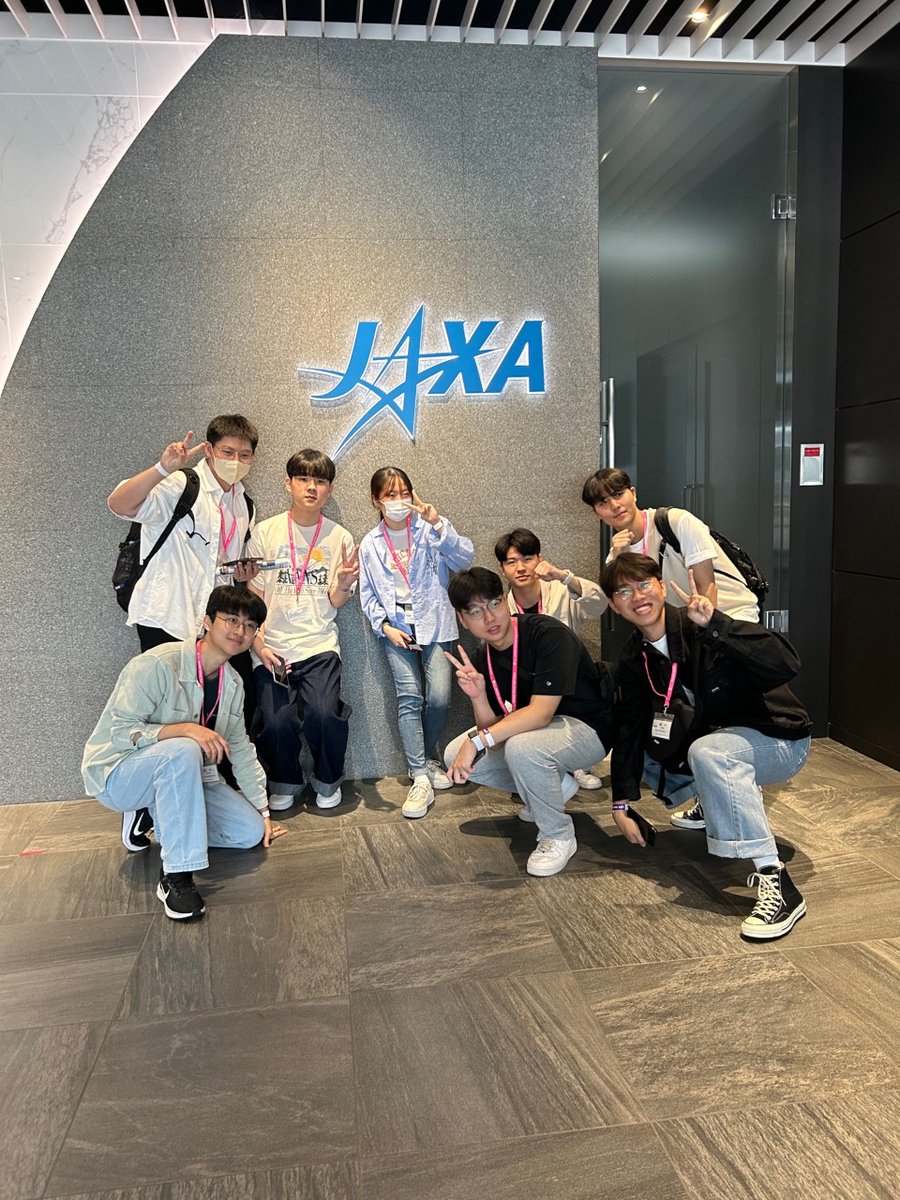 ssp_kouhou's tweet photo. 🌸さくらサイエンス・ハイスクールプログラム（SSHP）G2🌸
5月16日（火）、来日中の韓国、バングラデシュ、パキスタン、コロンビア、メキシコ、ペルーの高校生と引率者は、JAXA（宇宙航空研究開発機構筑波宇宙センター）、NIED（防災科学技術研究所）を訪問しました。
https://t.co/aKnJTLiXmh https://t.co/BKkxf3Th4g
