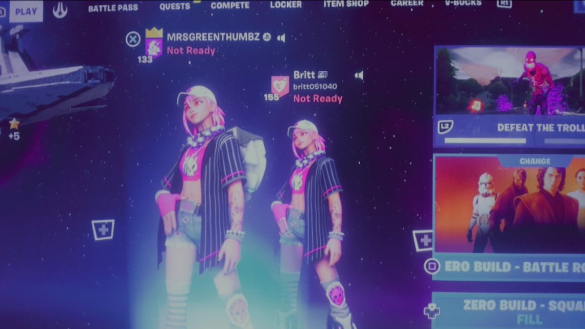 _aspensmama's tweet photo. Hopping on Fortnite with @BrittanyCrate 
Who wants to play trios/squads?! #Fortnite https://t.co/msnpNUo4Sv