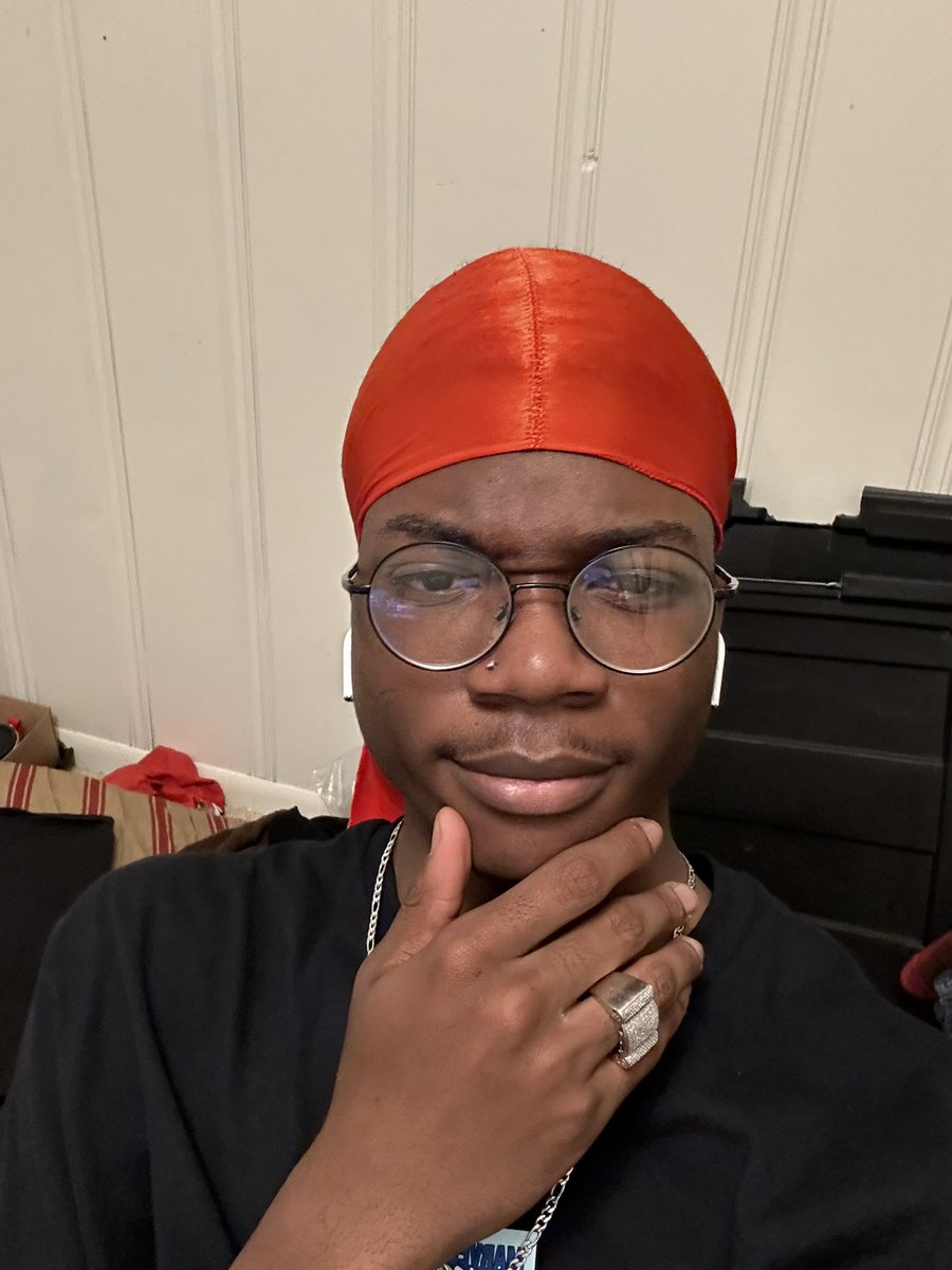 sllickss's tweet photo. An everything thread 📌… mostly just fit pics and selfies I’ll add to if y’all wanna see those https://t.co/69BZSoyhk3