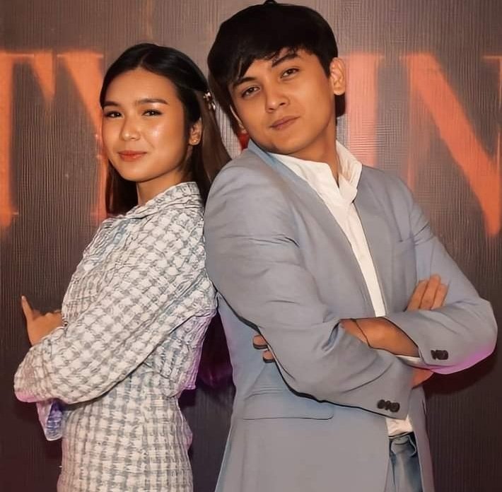 Tito_Fanboy's tweet photo. Time flies so fast, it’s been an year.  You can see that there is no place that i would rather be FranSeth. Happy 1st Anniversary Franseth as an official loveteam. 😍

#FranSeth 
#FrancineDiaz | #SethFedelin https://t.co/LW9eDMSGrV