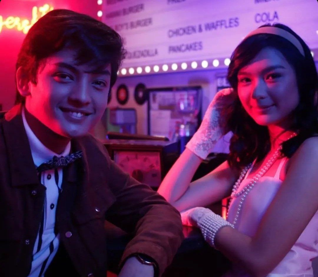 Tito_Fanboy's tweet photo. Time flies so fast, it’s been an year.  You can see that there is no place that i would rather be FranSeth. Happy 1st Anniversary Franseth as an official loveteam. 😍

#FranSeth 
#FrancineDiaz | #SethFedelin https://t.co/LW9eDMSGrV