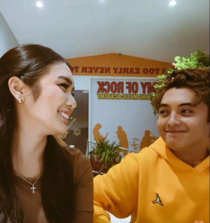 Tito_Fanboy's tweet photo. Time flies so fast, it’s been an year.  You can see that there is no place that i would rather be FranSeth. Happy 1st Anniversary Franseth as an official loveteam. 😍

#FranSeth 
#FrancineDiaz | #SethFedelin https://t.co/LW9eDMSGrV