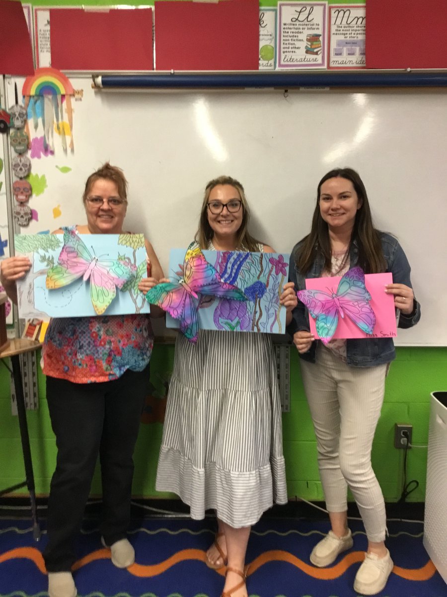 donnamann27's tweet photo. Night 2 of ourFamily STEAM. 3D tie dyed butterflies. Great job by all https://t.co/g9OeMVZQet