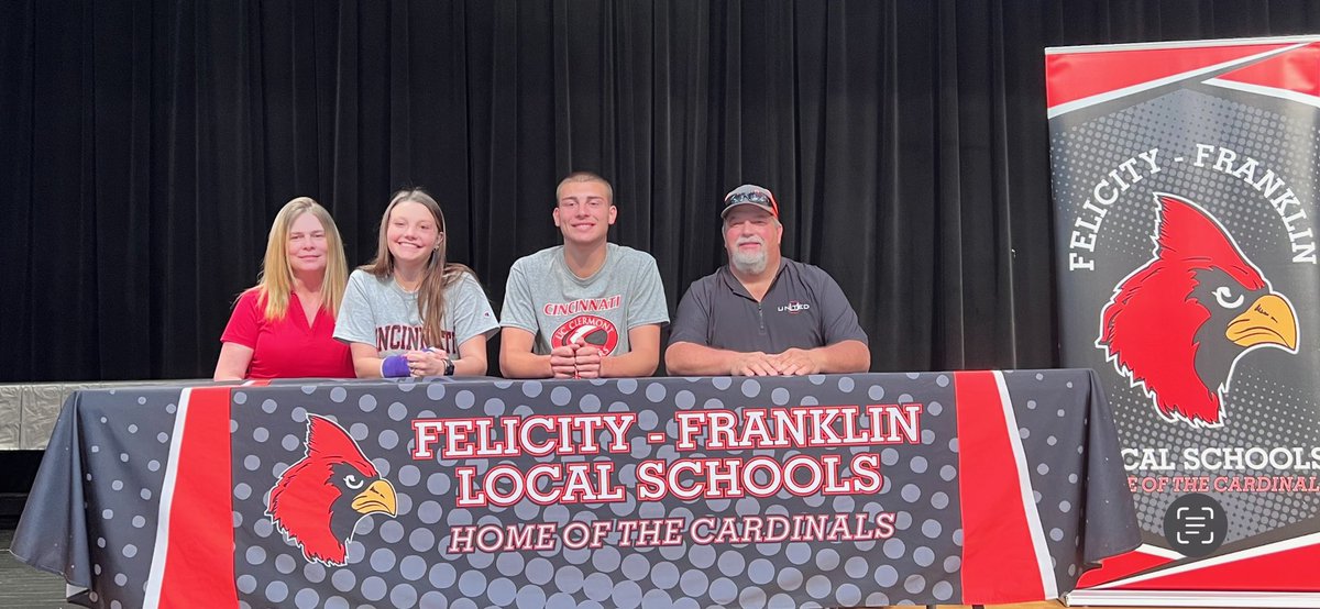 Kblack1Kyle's tweet photo. It’s official!! @jacob_arthur14 signs today with the Cougars!!! Welcome!! @SteveEllisUCC @MontCoach2 @usbnsports https://t.co/n3GswbqlDg