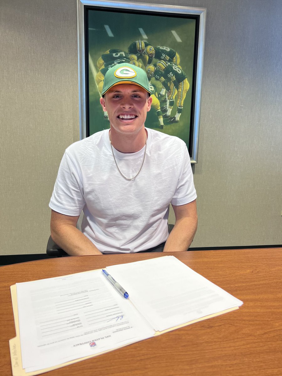 ThePuntFactory's tweet image. Proud is an understatement 🤙🏼

From junior year of HS to now you have earned everything brother. So excited for the next step in your journey!

#IrishWolfhound #PuntFactory