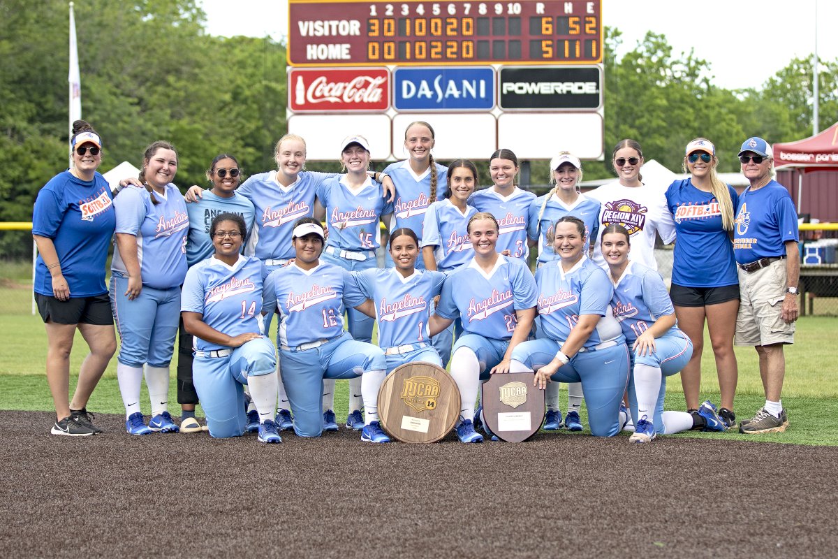 TURNAROUND SEASON: AC's Lady Roadrunners are heading to the NJCAA Division I National Tournament after a remarkable turnaround to the 2023 season. Click the link to read the full story. @angelinacollege @ACRunnersSB angelina.prestosports.com/sports/sball/2…
