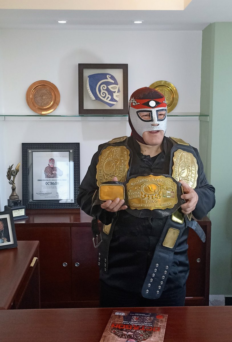 OCTAGÓN EL AMO DE LOS 8 ÁNGULOS tweet media