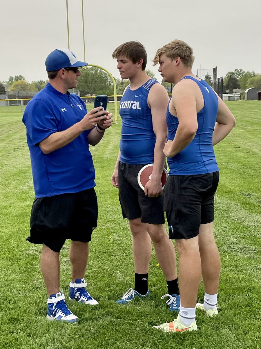 Congrats to <a href="/CarterWellsmith/">Carter Wellsmith</a> and Aaron Marek - 2 <a href="/BC_lancer_FB/">Brookfield Central FB</a> guys who throw. They both PR’d in the GMC conference meet and scored points for the <a href="/BCBoysTrack/">BCBoysTrack</a> team! Thanks to <a href="/DDAmico3/">Dan D'Amico</a> for your time and encouragement!