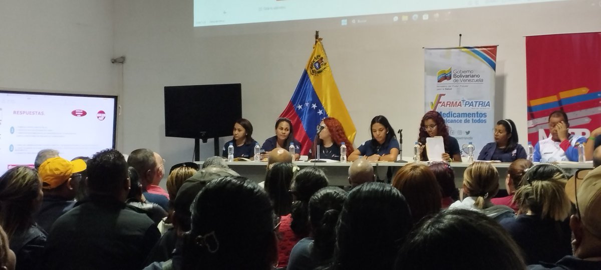FarmapatriaV's tweet photo. Seguiremos trabajando de manera continúa para  garantizar de forma consecutiva y gratuita cada tratamiento de los pacientes de los Programas de Salud.

#LeerDescoloniza
@NicolasMaduro 
@MinSaludVE 
@GobDeVenezuela https://t.co/0D4b9rDs82