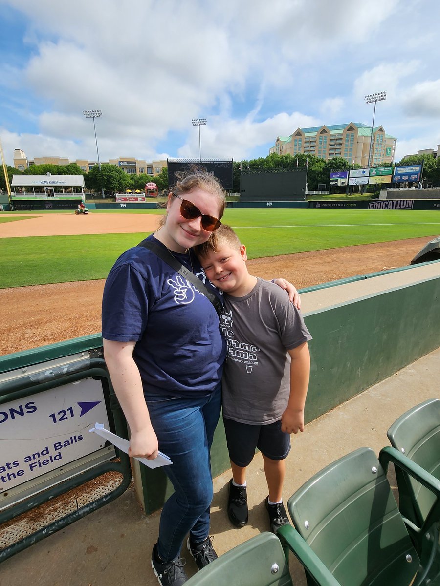 Debbie DeVault tweet media