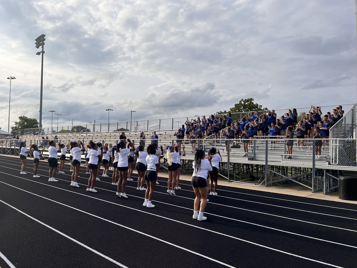 Claude Lane tweet media