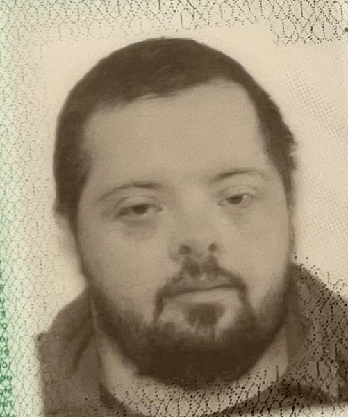 WRPSToday's tweet photo. MISSING:  Nathan, 37, has been missing from Toronto since Friday night.  

Nathan has connections to Waterloo Region.  

Anyone with information is asked to call @TPSOperations at 416-808-2222. https://t.co/F68lT9NYMT
