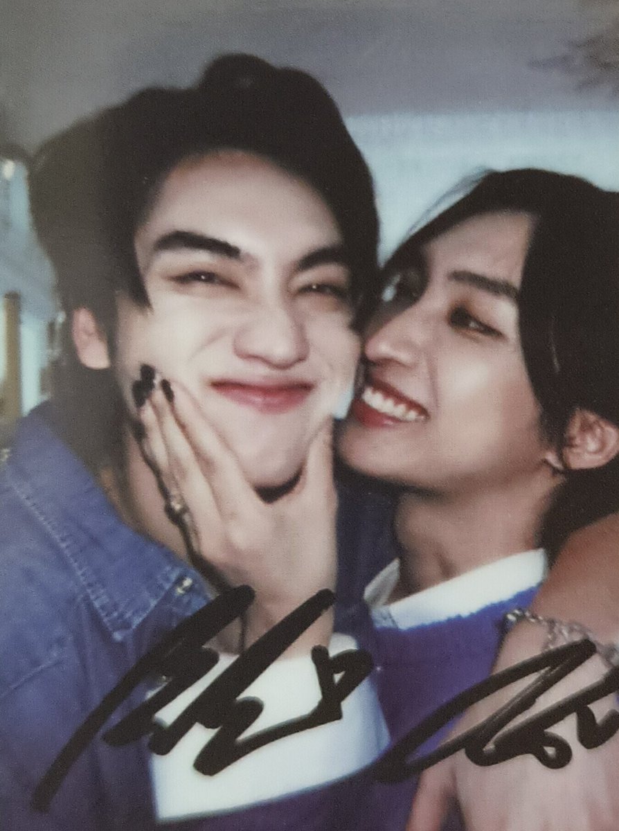 KrishnafayeC's tweet photo. Boyfriend #bonoh #ShawtyBoss #MagentaBoy https://t.co/hxazgnIRae
