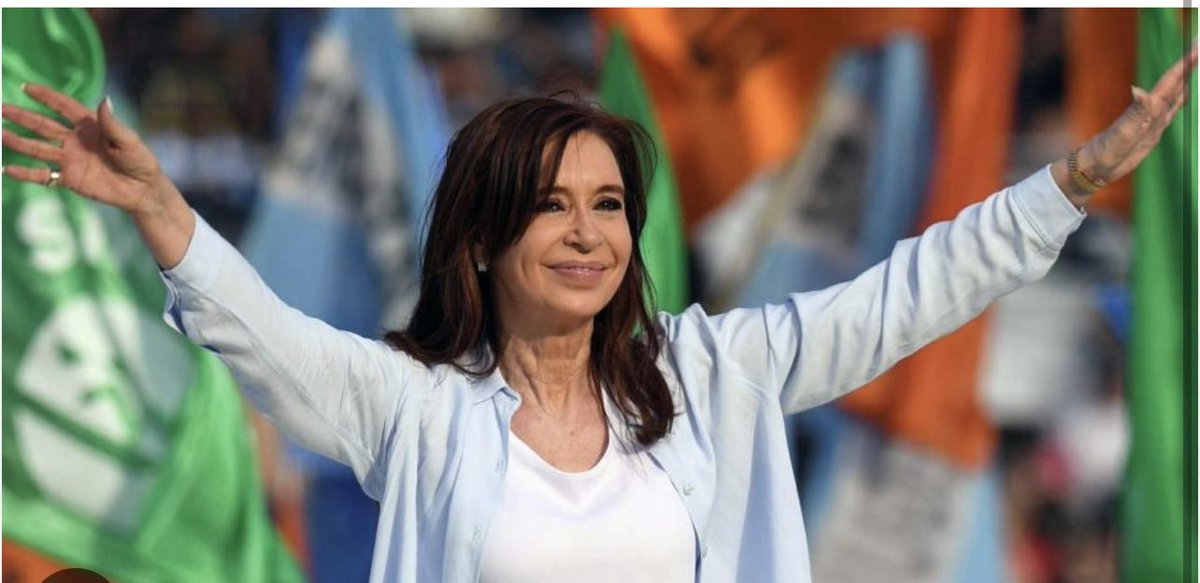 dravaleria's tweet photo. Nosotros nos quedamos sin ⁦@CFKArgentina⁩ como candidata
“Ellos” la derecha, se quedaron sin tema de campaña, sin cuco, sin enemiga 
No festejen, uds quedaron vacíos de contenido
Nosotros con la mística, la estadista y la historia https://t.co/sRxYbzqjDx
