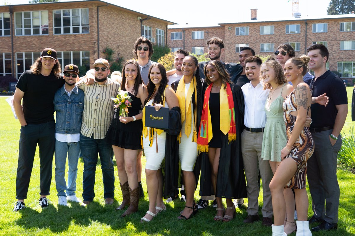 bushnelluniv's tweet photo. Still thinking about last week's Commencement. #WeAreBushnell #BeaconsForLife
You can download candid photos from Commencement through our Pixieset! https://t.co/c8CXrhUUvM
New photos have been added! https://t.co/KiktoQkyZm