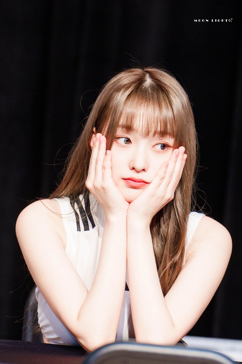 MoonLight_L0809's tweet photo. 20230513 팬싸

#라라 #Lara 
#드림노트 #dreamnote
@iMe_Dreamnote https://t.co/vGalgIynuk