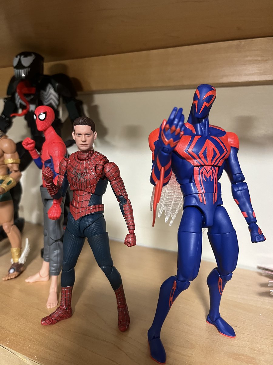 SpiderAnkan's tweet photo. Finally got my hands on the SHF Friendly Neightbourhood Spiderman.
one of the best Tobey Maguire Spiderman IMO and the first raimi spiderman figure in my collection! 
#bandai #tamashinations #ACTIONFIGURES #SpiderMan https://t.co/x7hZ2Rb0XK