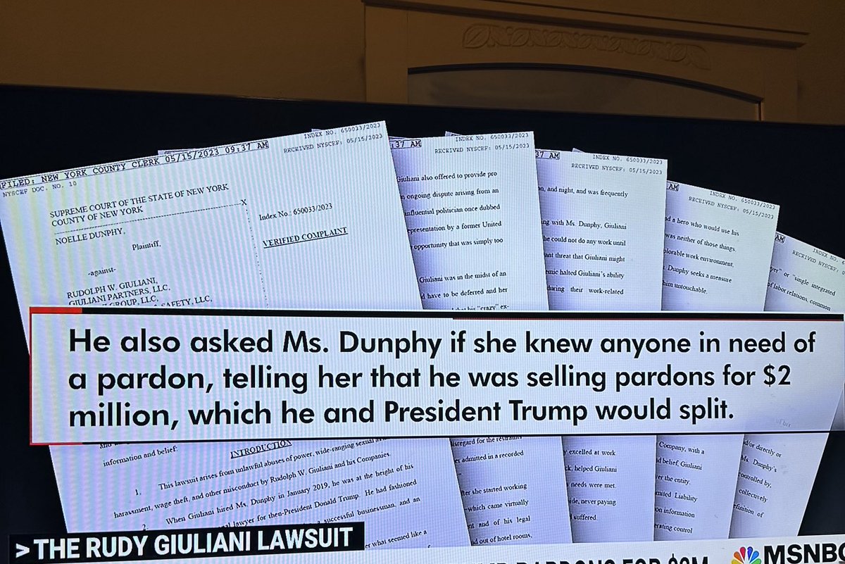 rugratmike's tweet image. If Rudy Giuliani denies it, then why block me???? #sexualpredator #rapist
