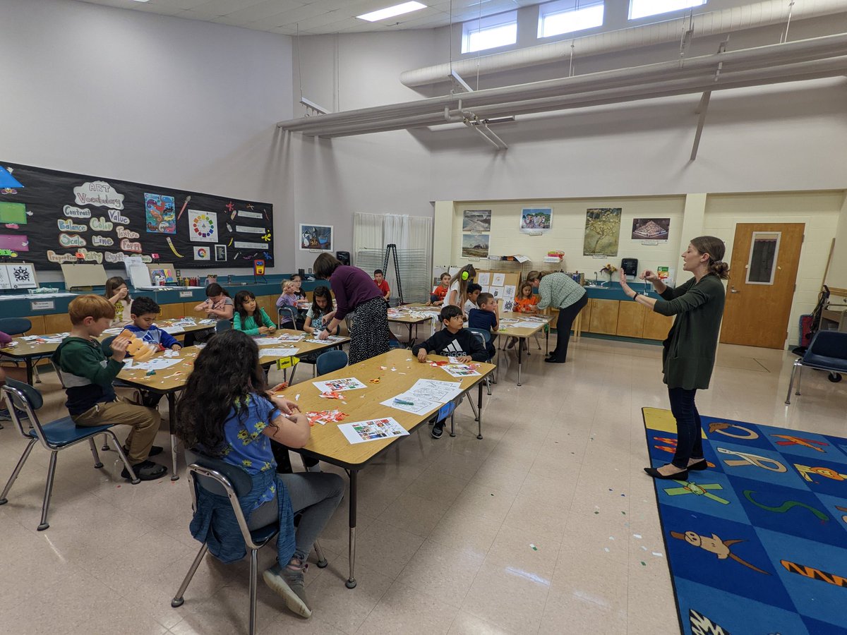 MrsWright_Music's tweet photo. I loved putting together this cultural lesson back in the fall. I worked with our wonderful art teacher and the Spanish Honor's Society to bring a lesson about El Dia de Los Muertos to our 3rd graders. Papel picado, dancing, bingo, oh my! @WPSPride @MaineMusicEd https://t.co/Whca4JV953