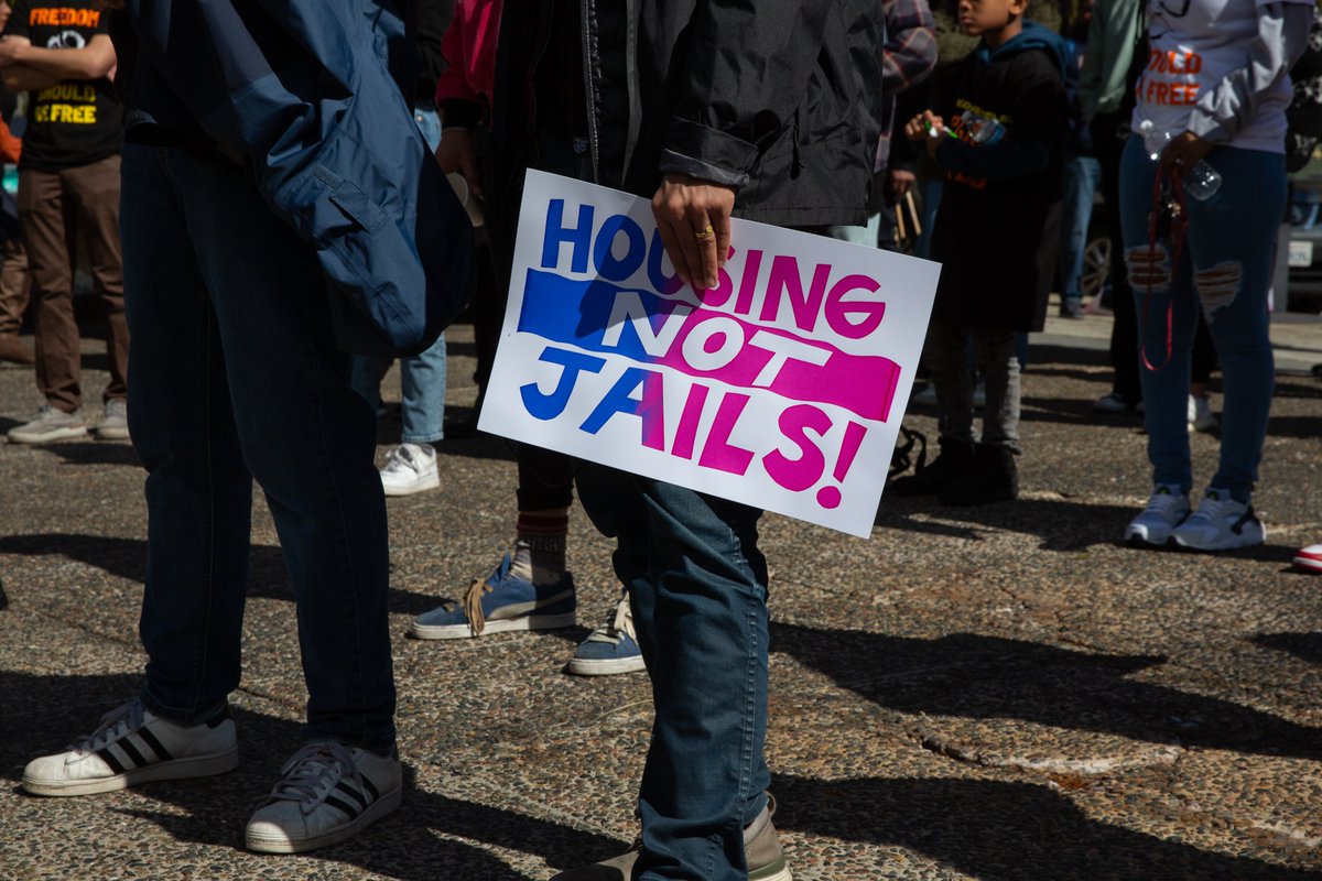 💥BREAKING VICTORY💥: LA Superior Court Judge Lawrence Riff found it unconstitutional for LA County and City of LA to jail people between arrest and their first court date simply because they couldn’t afford bail. (🧵tldr at the end)