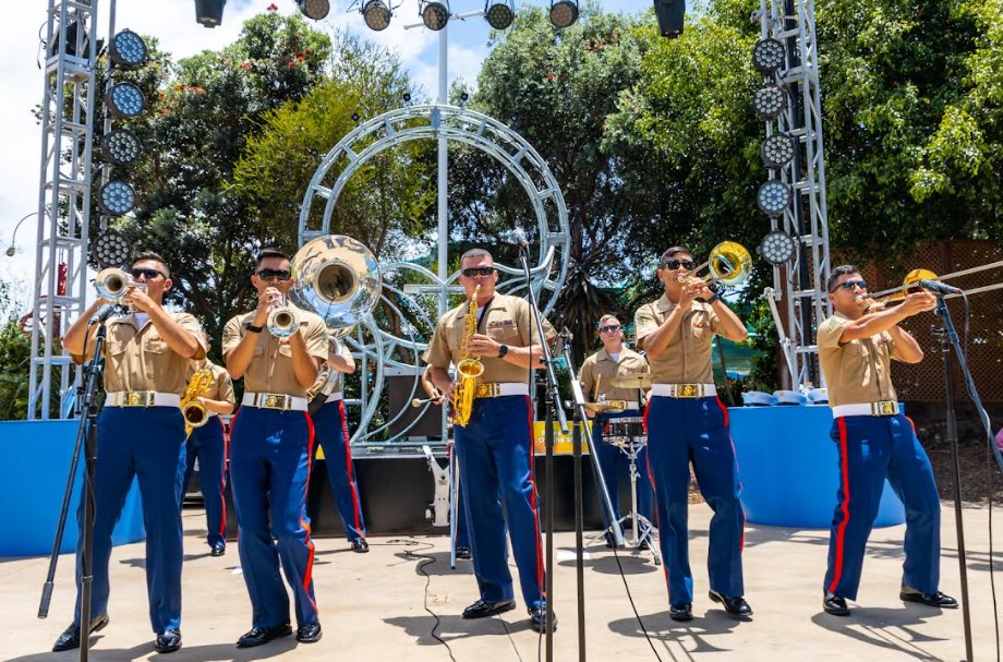 LAFleetWeek's tweet image. Here come the Marines!
@MarineBandSD will be on stage at #LAFleetWeek23 Friday, May 26th at 4:30 PM.
Can't make it Friday? How about:
• LA's Original Farmers Market: bit.ly/41FcTlT
• LA Union Station: bit.ly/3pMxK9K
• Venice: bit.ly/3Mabw99